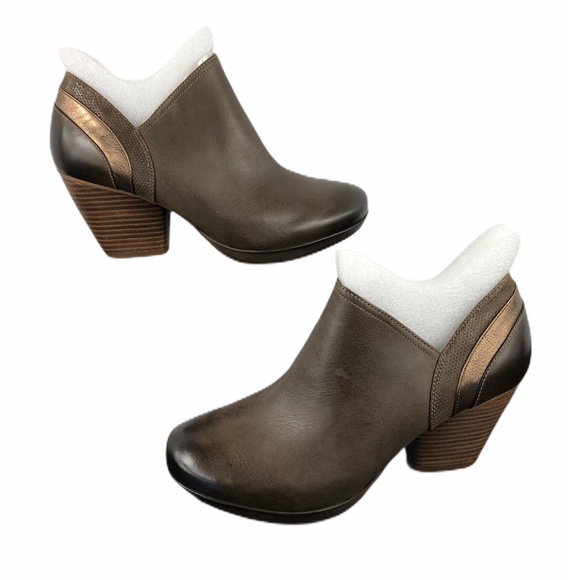 dansko women's marcia ankle boot